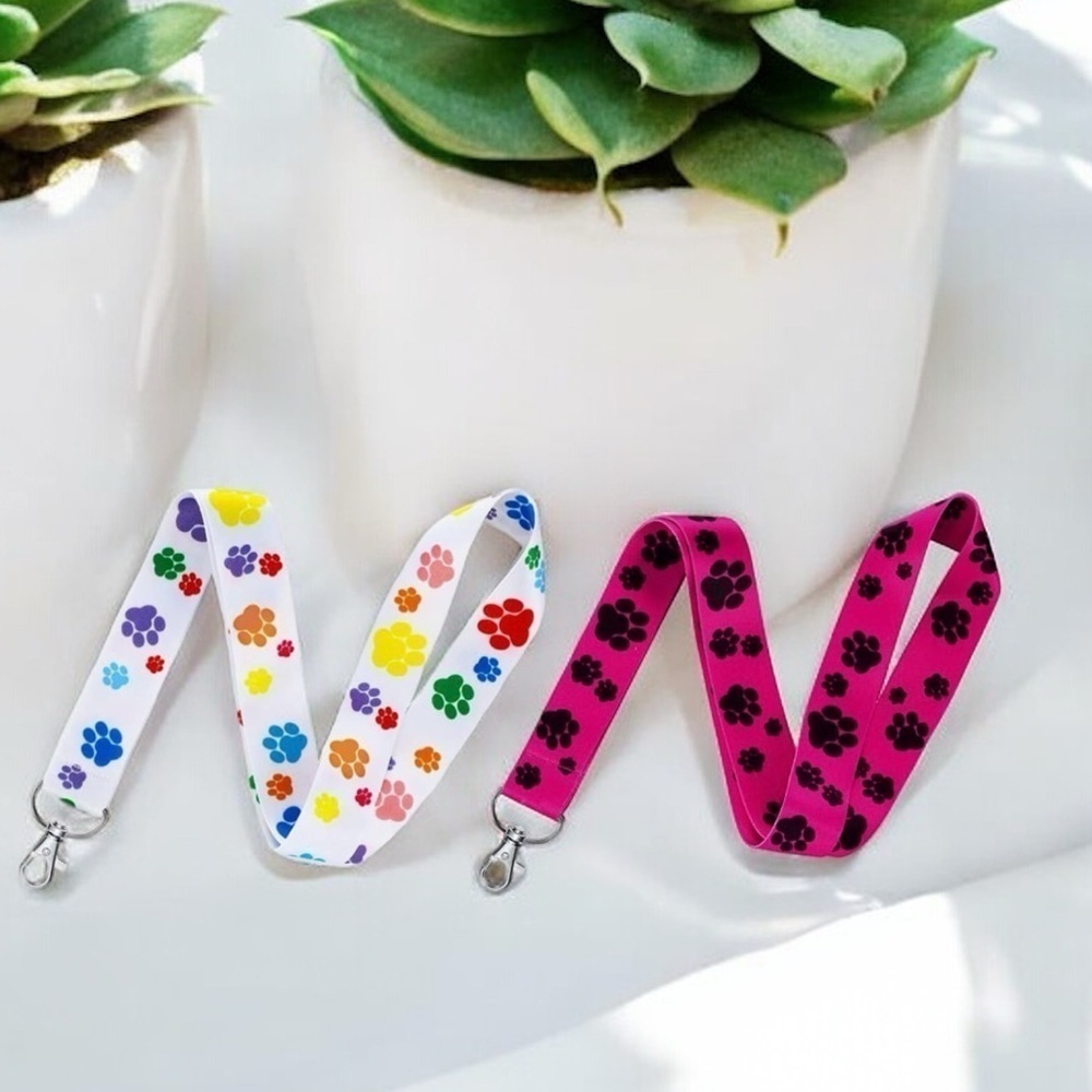- Set of 2 Dog Paw Print LanyardKeychain ID Badges Holder 's (new)